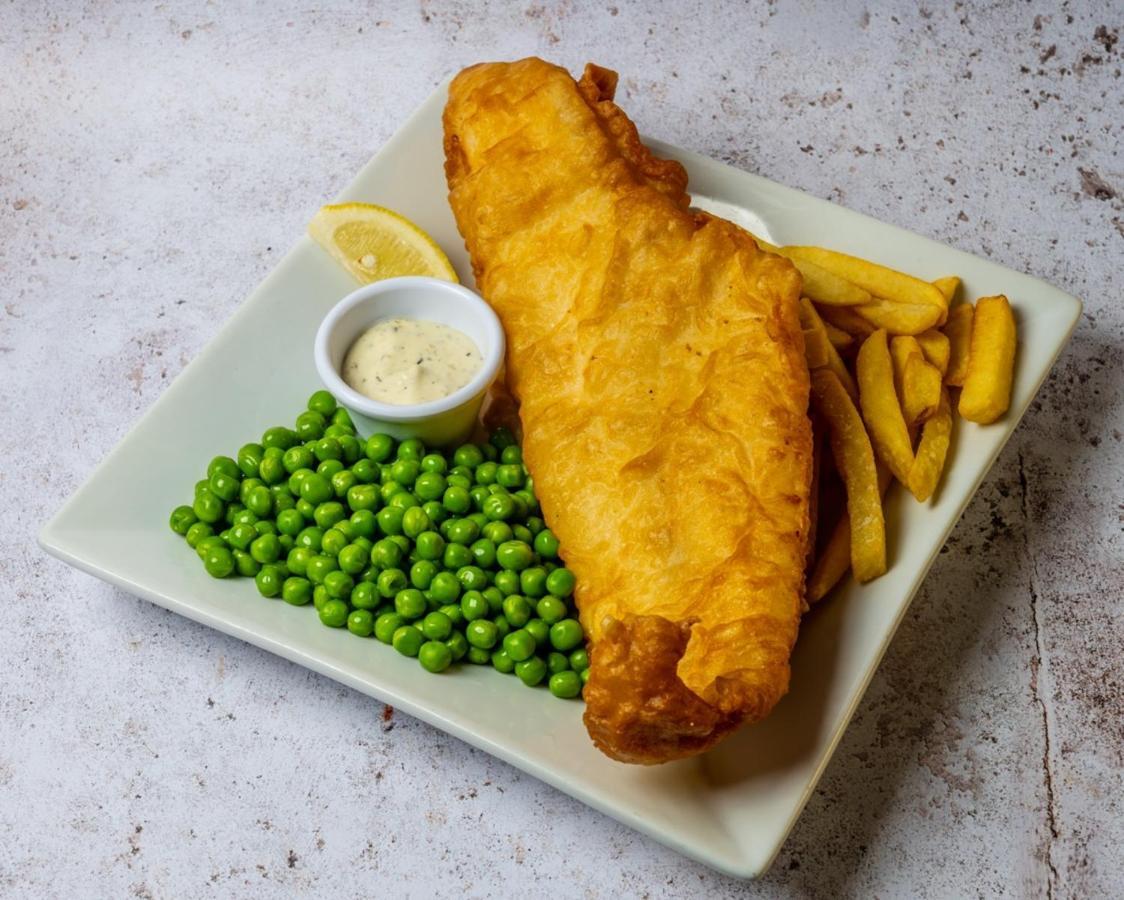 Pinehurst Lodge Hotel -Dyce, Aberdeen Экстерьер фото