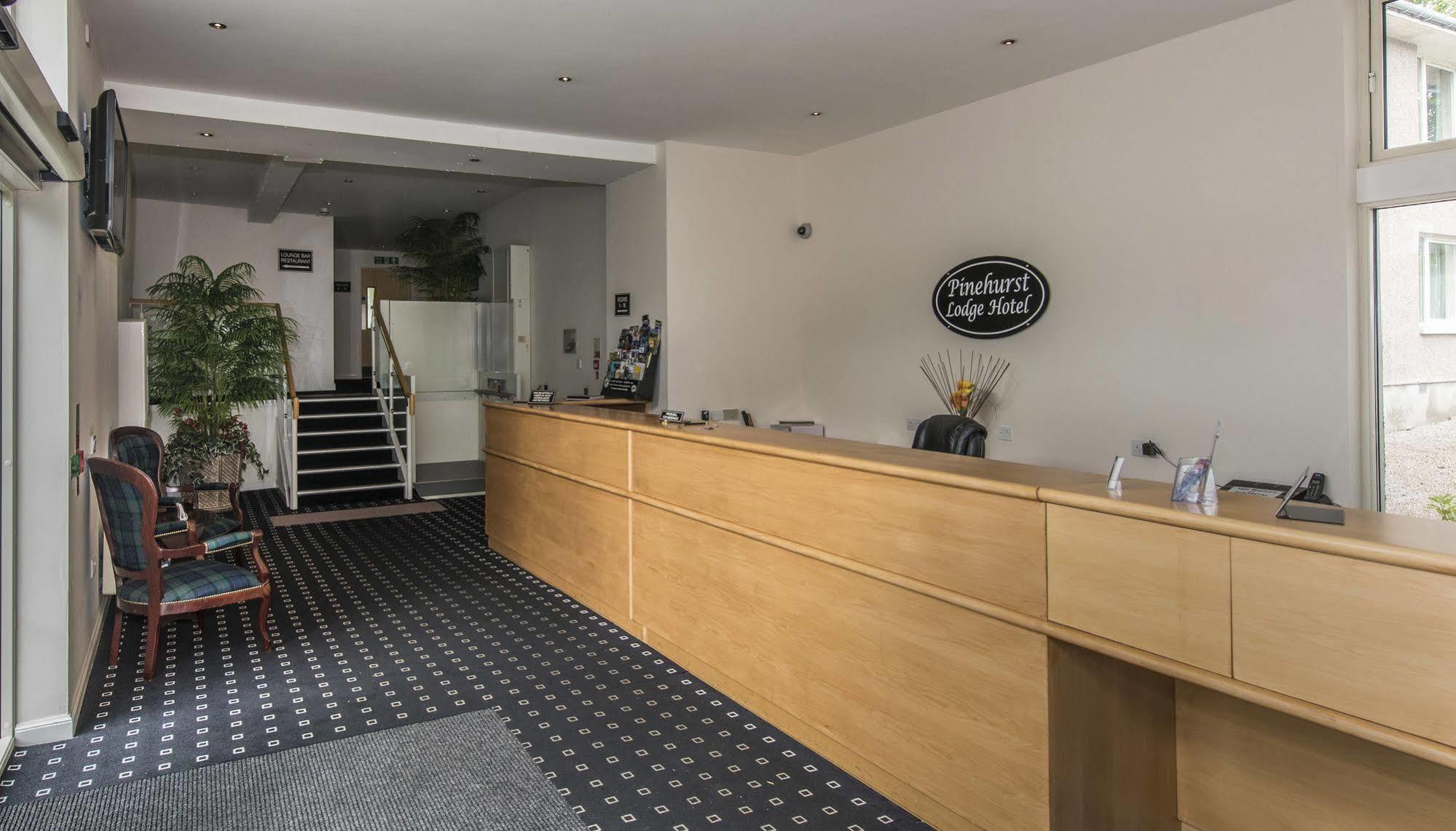 Pinehurst Lodge Hotel -Dyce, Aberdeen Экстерьер фото