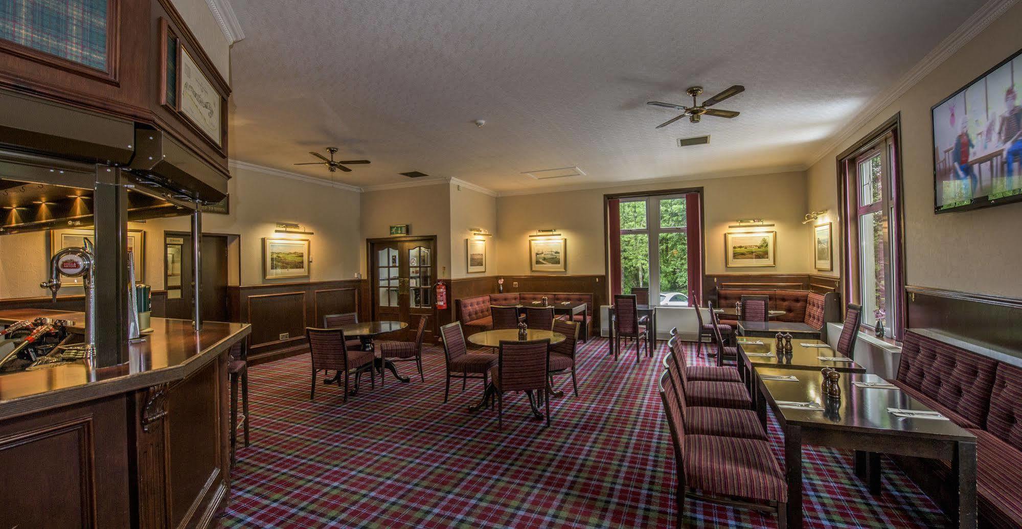 Pinehurst Lodge Hotel -Dyce, Aberdeen Экстерьер фото